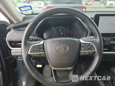 2025 Toyota Grand Highlander XLE - zdjęcie 10 z 34 - miniatura