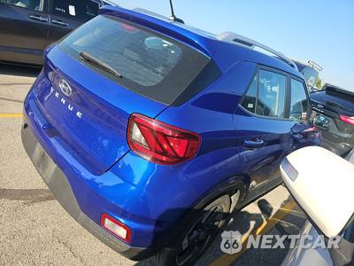 2025 Hyundai Venue SEL - zdjęcie 4 z 27 - miniatura