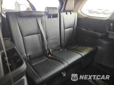 2025 Toyota Grand Highlander XLE - zdjęcie 14 z 27 - miniatura