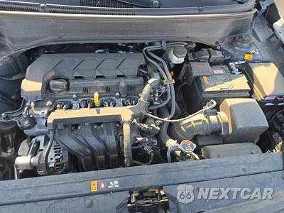 2025 Hyundai Venue SEL - zdjęcie 15 z 27 - miniatura