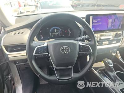 2025 Toyota Grand Highlander XLE - zdjęcie 10 z 29 - miniatura