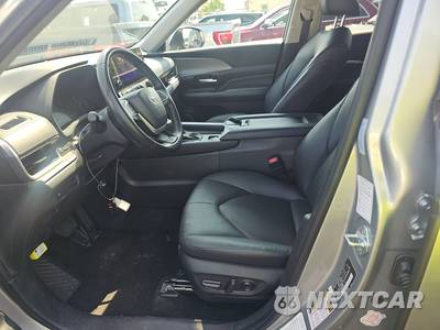 2025 Toyota Grand Highlander XLE - zdjęcie 7 z 29 - miniatura