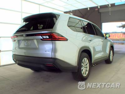 2025 Toyota Grand Highlander XLE - zdjęcie 4 z 29 - miniatura