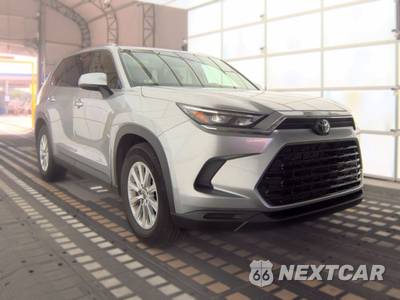 2025 Toyota Grand Highlander XLE - zdjęcie 3 z 27 - miniatura