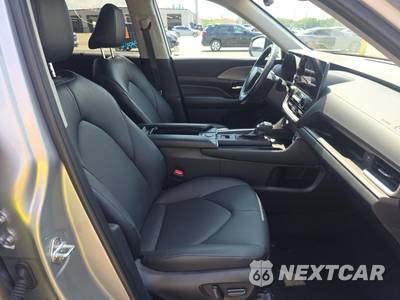 2025 Toyota Grand Highlander XLE - zdjęcie 8 z 27 - miniatura