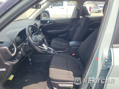 2025 Hyundai Venue SEL - zdjęcie 7 z 20 - miniatura