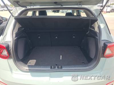 2025 Hyundai Venue SEL - zdjęcie 16 z 20 - miniatura