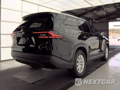 2025 Toyota Grand Highlander XLE - zdjęcie 4 z 27 - miniatura