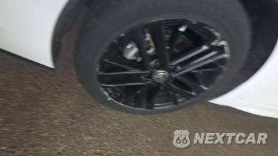 2025 Toyota Camry SE - zdjęcie 21 z 22 - miniatura