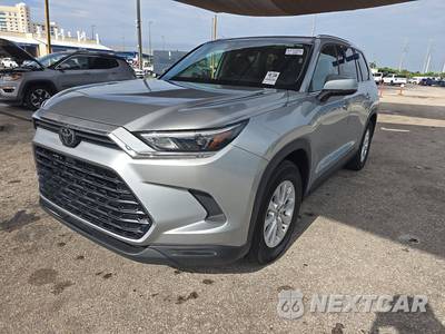 2025 Toyota Grand Highlander XLE - zdjęcie 1 z 25 - miniatura