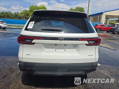 2025 Toyota Grand Highlander XLE - zdjęcie 5 z 22 - miniatura
