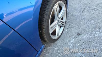 2012 Volkswagen Golf R w/Sunroof & Navigation - zdjęcie 48 z 237 - miniatura