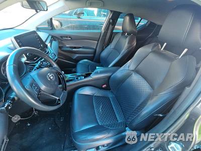 2020 Toyota C-HR Limited - zdjęcie 7 z 26 - miniatura