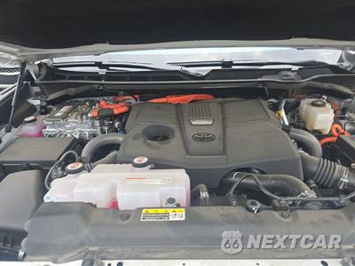 2026 Toyota Sequoia SR5 - zdjęcie 15 z 19 - miniatura