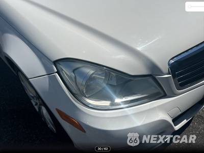 2013 Mercedes-Benz C 300 4MATIC Sedan - zdjęcie 28 z 58 - miniatura