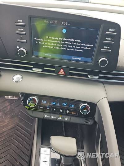 2025 Hyundai Elantra SEL Sport - zdjęcie 11 z 33 - miniatura