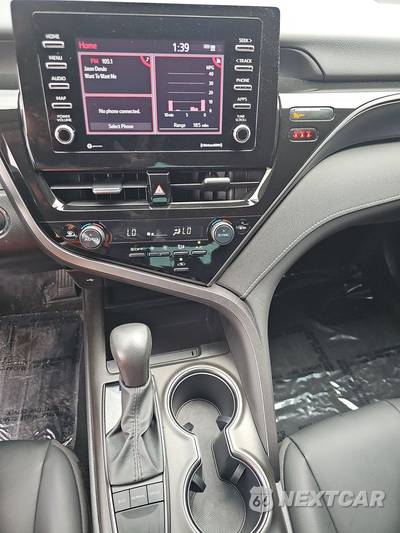 2024 Toyota Camry SE - zdjęcie 11 z 23 - miniatura