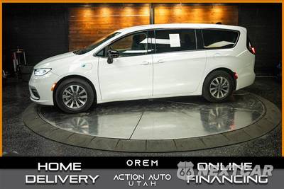2024 Chrysler Pacifica Hybrid Select 121.6" WB