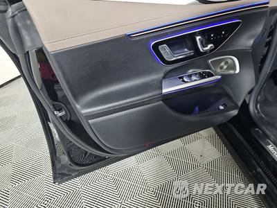 2023 Mercedes-Benz EQE 350+ Sedan - zdjęcie 9 z 26 - miniatura