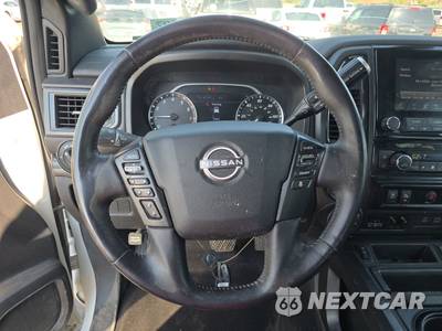 2023 Nissan TITAN SV Crew Cab Short Bed - zdjęcie 10 z 33 - miniatura