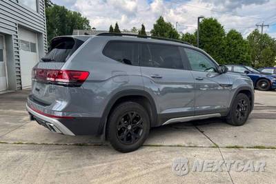 2024 Volkswagen Atlas 2.0T Peak Edition SEL - zdjęcie 3 z 38 - miniatura