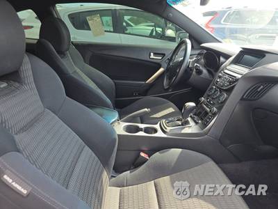 2016 Hyundai Genesis Coupe 3.8 w/Black Interior - zdjęcie 8 z 33 - miniatura
