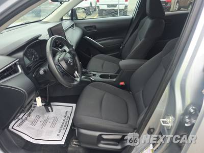 2024 Toyota Corolla Cross LE - zdjęcie 7 z 18 - miniatura