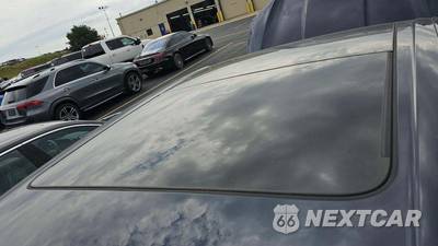 2024 Porsche Cayenne Turbo E-Hybrid - zdjęcie 24 z 26 - miniatura