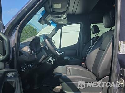 2024 Mercedes-Benz Sprinter 2500 Cargo Van High Roof 170.0" WB - zdjęcie 13 z 22 - miniatura