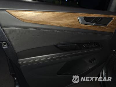 2025 Volkswagen Atlas 2.0T SE w/Technology - zdjęcie 9 z 25 - miniatura