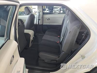 2024 Hyundai IONIQ 5 SEL - zdjęcie 13 z 37 - miniatura