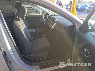 2024 Hyundai IONIQ 5 SE Standard Range - zdjęcie 8 z 30 - miniatura