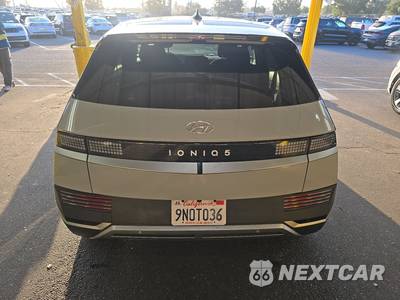 2024 Hyundai IONIQ 5 SE Standard Range - zdjęcie 5 z 30 - miniatura