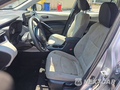 2025 Toyota Corolla Cross L - zdjęcie 7 z 31 - miniatura