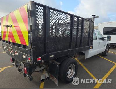 2016 Ford Super Duty F-350 Cab Chassis XL Crew Cab DRW - zdjęcie 2 z 8 - miniatura
