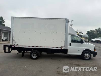 2018 Chevrolet Express 3500 Cutaway 1WT DRW - zdjęcie 5 z 23 - miniatura