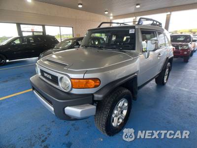 2007 Toyota FJ Cruiser w/Rear Doors - zdjęcie 1 z 19 - miniatura