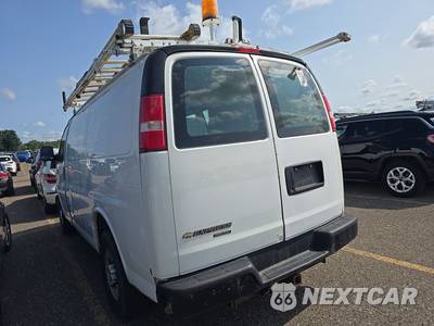 2016 Chevrolet Express 2500 Cargo Van 1WT 135.0" WB - zdjęcie 6 z 16 - miniatura