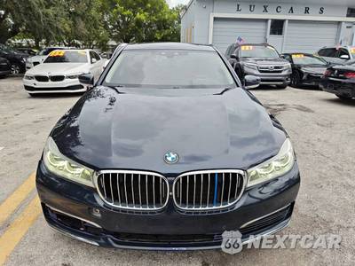 2016 BMW 7 Series Sedan 750i xDrive - zdjęcie 18 z 50 - miniatura