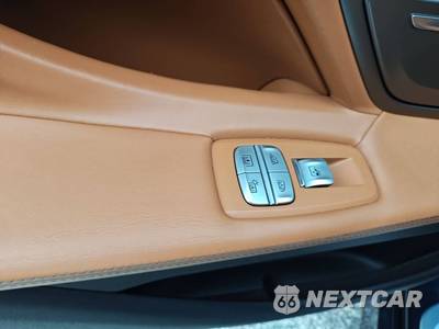 2016 BMW 7 Series Sedan 750i xDrive - zdjęcie 48 z 50 - miniatura