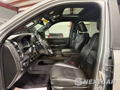2023 Ram 2500 Limited Extended Crew Cab Medium Bed - zdjęcie 22 z 39 - miniatura