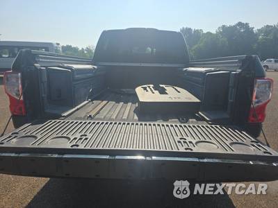 2019 Nissan TITAN XD Platinum Reserve Crew Cab Medium Bed - zdjęcie 16 z 30 - miniatura