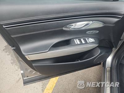 2023 Genesis GV70 2.5T - zdjęcie 9 z 28 - miniatura