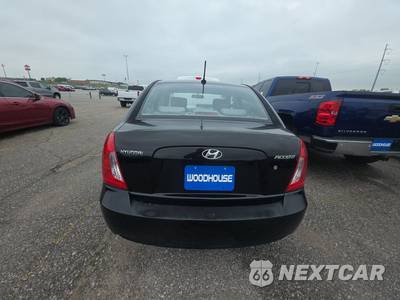 2010 Hyundai Accent GLS Sedan - zdjęcie 5 z 17 - miniatura