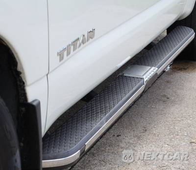 2017 Nissan TITAN SL Crew Cab Short Bed - zdjęcie 10 z 50 - miniatura