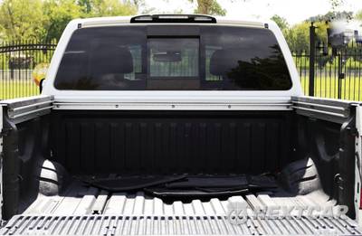 2017 Nissan TITAN SL Crew Cab Short Bed - zdjęcie 18 z 50 - miniatura