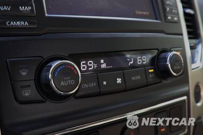 2017 Nissan TITAN SL Crew Cab Short Bed - zdjęcie 46 z 50 - miniatura