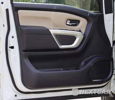 2017 Nissan TITAN SL Crew Cab Short Bed - zdjęcie 23 z 50 - miniatura