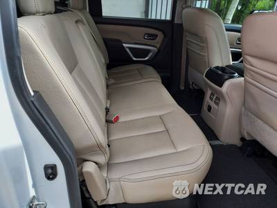 2017 Nissan TITAN SL Crew Cab Short Bed - zdjęcie 37 z 50 - miniatura