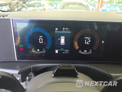 2025 Hyundai Santa Fe Hybrid SEL - zdjęcie 18 z 27 - miniatura